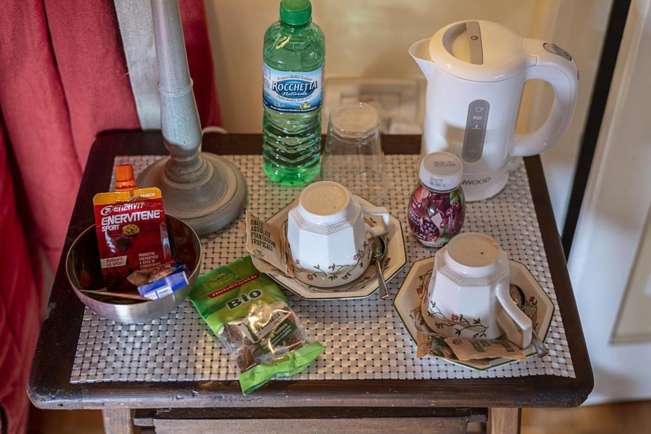 Borgo Agli Scudi Suite&Breakfast Campiglia Marittima Exterior foto
