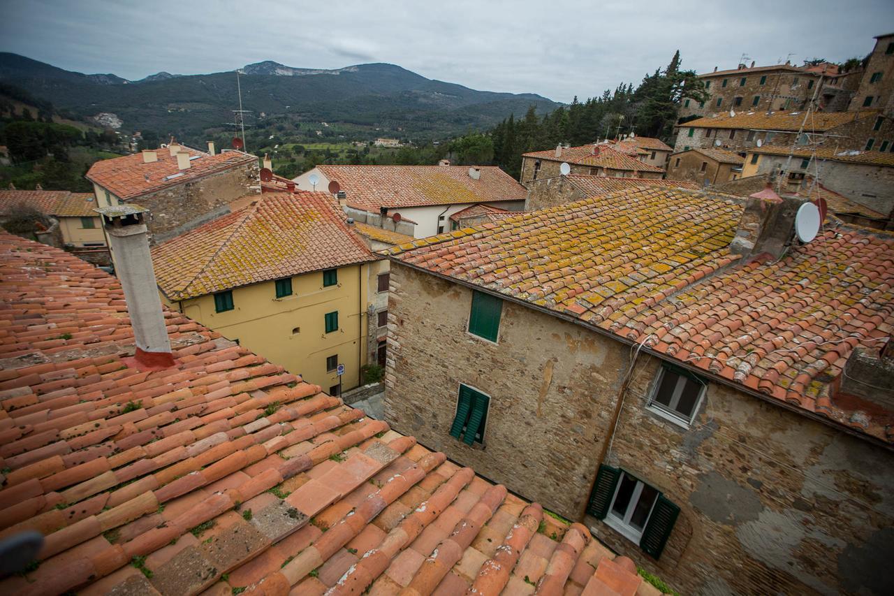 Borgo Agli Scudi Suite&Breakfast Campiglia Marittima Exterior foto